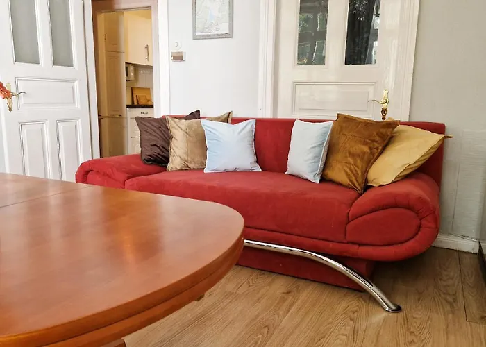 Very Accessible, Cozy And Old Abode But Gold In The Heart Of The *